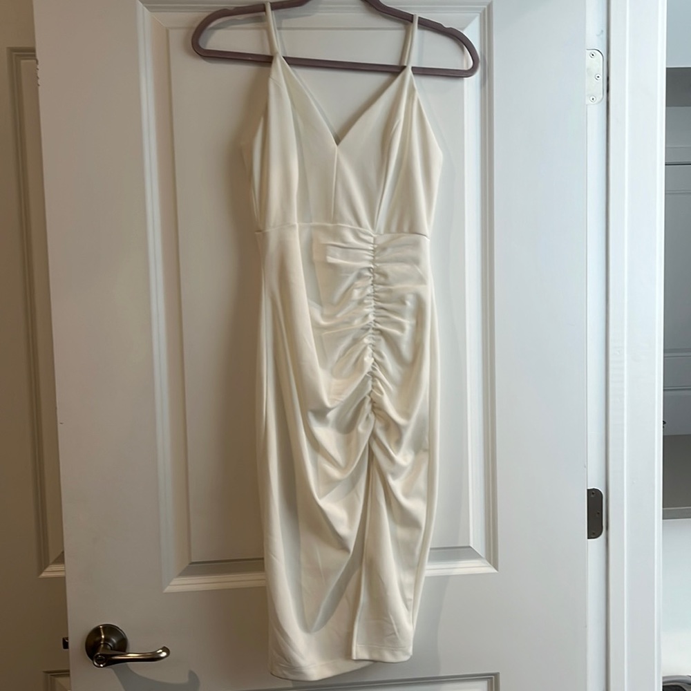 White dress / size M